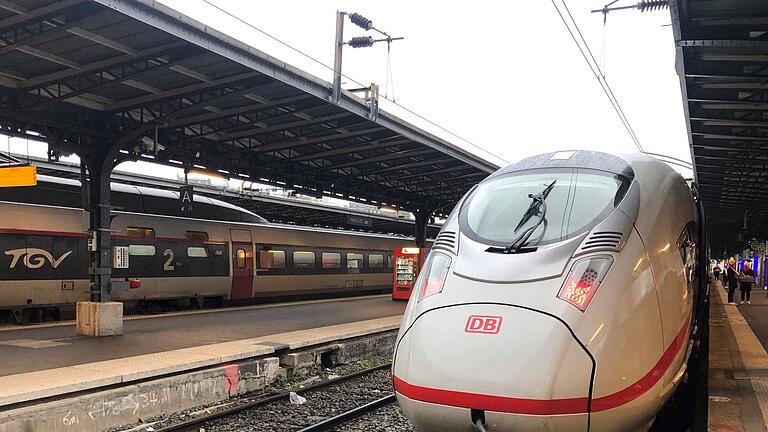ICE in Paris       -  Der Bahnverkehr zwischen Deutschland und Frankreich soll ausgebaut werden. (Archivbild)
