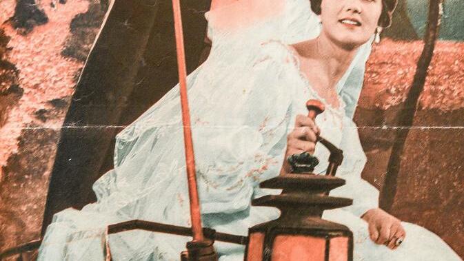 Plakat zur Filmkomödie, im Stil der 1950er.