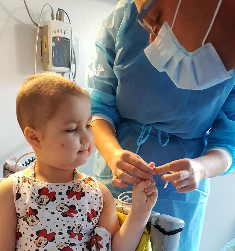 Der große Tag ist gekommen: Am 21. August 2019 wurde in Würzburg die Stammzellentransplantation vorgenommen.