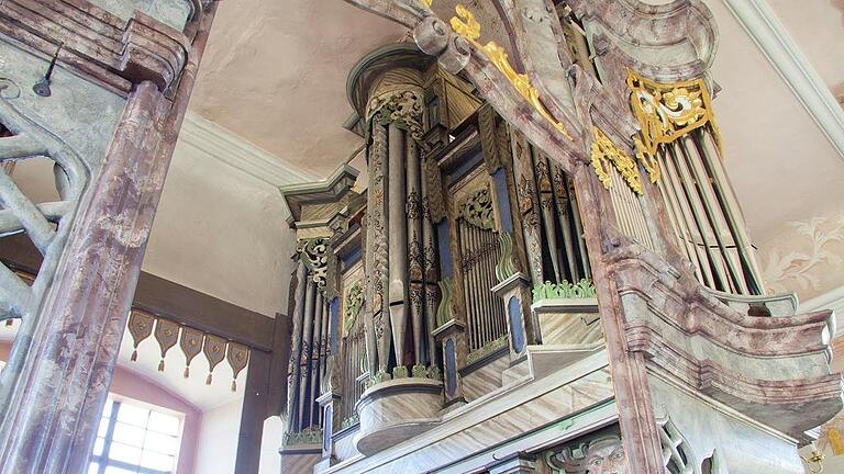 Eine der ältesten Kirchenorgeln in der Diözese: In der Kirche St. Ägidius in Kleinbardorf wird am kommenden Sonntag der Rhöner Orgelsommer eröffnet.