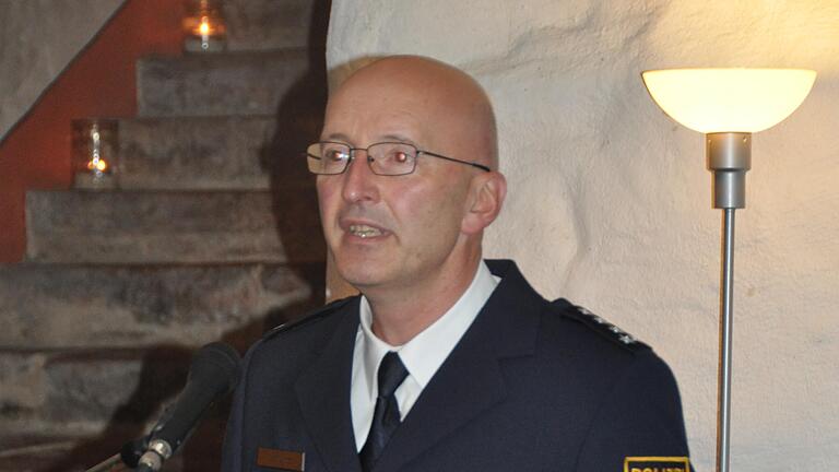 Stefan Schwind war schon einmal stellvertretender Leiter der Polizeiinspektion Marktheidenfelder. Jetzt leitet der Roßbrunner sie. Stefan Schwind war schon einmal stellvertretender Leiter der Polizeiinspektion Marktheidenfelder. Jetzt leitet der Roßbrunner sie.
