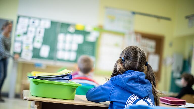OECD-Studie zu Bildungssystemen       -  Der familiäre Hintergrund hat laut OECD nach wie vor einen starken Einfluss auf die Bildungsergebnisse.