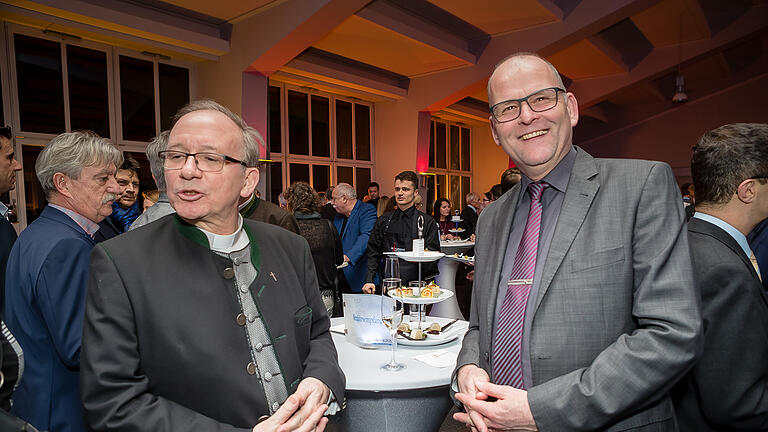 Generalvikar Thomas Keßler (Bischöfliches Ordinariat Würzburg) und Dekan Oliver Bruckmann (Evangelisch-Lutherisches Dekanat)