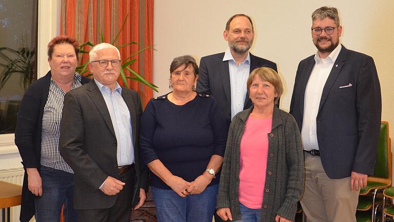 Britta Ritter, Herbert Ludwig, Anni Schmitt, Bernd Schubert, Gudrun Schlüter, Tobias Wölfel.