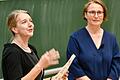 Beispielgebend: Die beiden Professorinnen Anne Simmenroth (links) und Ildikó Gágyor übernahmen vor drei Jahren den Lehrstuhl für Allgemeinmedizin an der Uni Würzburg als Doppelspitze.