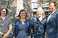 Schulleiterin Karin Maywald (links) und Personalratsvorsitzender Christian Ziegler (rechts) verabschiedeten Renate Hennig (2.v.l.) und Gabi Wolfenstetter in den Ruhestand.       -  Schulleiterin Karin Maywald (links) und Personalratsvorsitzender Christian Ziegler (rechts) verabschiedeten Renate Hennig (2.v.l.) und Gabi Wolfenstetter in den Ruhestand.