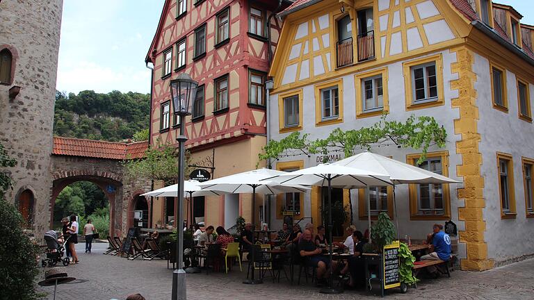 In der Gastro-Szene in Karlstadt ist einiges in Bewegung. Welche Wechsel es gab, was schließt und wo neue Restaurants eröffnet wurden.