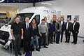 Das neue Auto der Tafel Karlstadt wurde im Kreise der Hauptsponsoren feierlich übergeben. Von links: Jürgen Kohlmann, Peter Schmitt, Tafel-Vorsitzende Alida Mungenast, Jürgen Brückler und Udo Kübert, Manfred Walther, Anja Konrad, zweite Tafelvorsitzende Ilse Krämer, Matthias Scheiner, Heinz Hauck und Thomas Gundersdorf.