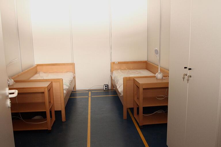 Blick in ein neu eingerichtetes Schlafzimmer Blick in ein neu eingerichtetes Schlafzimmer