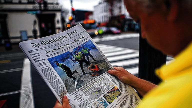 US-amerikanisches Traditionsblatt: „The Washington Post“ – hier die Ausgabe vom 16. April mit dem Bericht über den Terroranschlag in Boston – wurde an Amazon-Chef Jeff Bezos verkauft. US-amerikanisches Traditionsblatt: „The Washington Post“ – hier die Ausgabe vom 16. April mit dem Bericht über den Terroranschlag in Boston – wurde an Amazon-Chef Jeff Bezos verkauft.