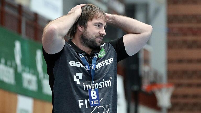 Gibt's doch nicht: Weil mehrere seiner Spieler positiv auf das Corona-Virus getestet worden sind,&nbsp; darf Wölfe-Trainer Ceven Klatt mit seinen Rimparer Handballern nicht beim TuS Fürstenfeldbruck antreten - zum wiederholten Mal.