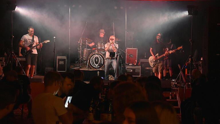 Alle Einnahmen des 'Rock Over Open Air' in Wiesthal werden für wohltätige Zwecke gespendet.