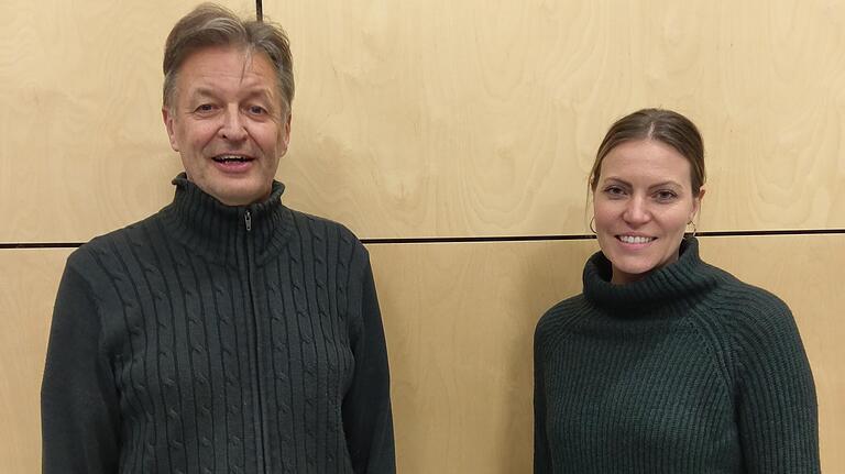 Magdalena Olbrich (neu gewähltes Vorstandsmitglied) und Thomas Schraudt. Magdalena Olbrich (neu gewähltes Vorstandsmitglied) und Thomas Schraudt.