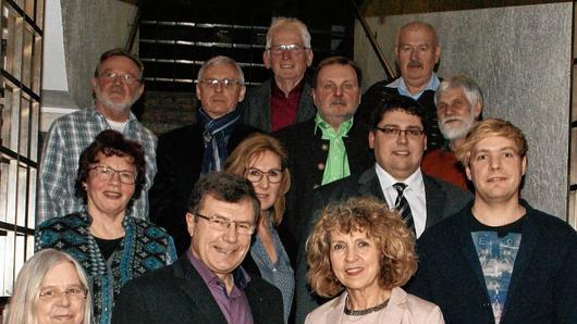 Seit 25 Jahren besteht die Bürgernahe Liste (BNL) Ebelsbach. Im Rahmen einer Feier wurden die Gründungsmitglieder ausgezeichnet. Bürgermeister Walter Ziegler wurde von den neuen Vorsitzenden Andreas Hoch und Tobias Ziegler zum Ehrenvorsitzenden ernannt.