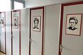 Die von Schülern der Kunst-AG renovierte Mädchenschultoilette im Erdgeschoss (Neubau) der Eichendorff-Schule Gerbrunn kann sich jetzt sehen lassen.