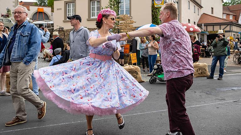 Bei Rock’n’Roll und Boogie-Woogie wurde die Ludwigstraße zur Tanzfläche. Bei Rock’n’Roll und Boogie-Woogie wurde die Ludwigstraße zur Tanzfläche.