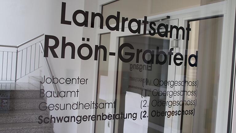 Seit mehr als zwei Jahre ermittelt das Gesundheitsamt in Bad Neustadt die aktuellen Corona-Zahlen, die dann im Corona-Update des Landratsamts veröffentlicht werden. Seit mehr als zwei Jahre ermittelt das Gesundheitsamt in Bad Neustadt die aktuellen Corona-Zahlen, die dann im Corona-Update des Landratsamts veröffentlicht werden.