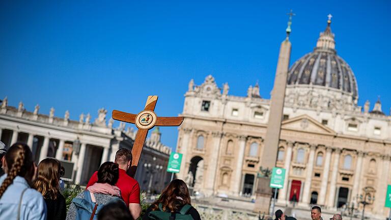 Papst Franziskus gestorben - Rom - Der Leichnam von Papst Franziskus wird ab Mittwoch im Petersdom aufgebahrt. Papst Franziskus gestorben - Rom - Der Leichnam von Papst Franziskus wird ab Mittwoch im Petersdom aufgebahrt.
