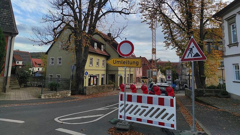 Die Straßensperrung in Ebern zieht sich noch bis kurz vor Weihnachten.