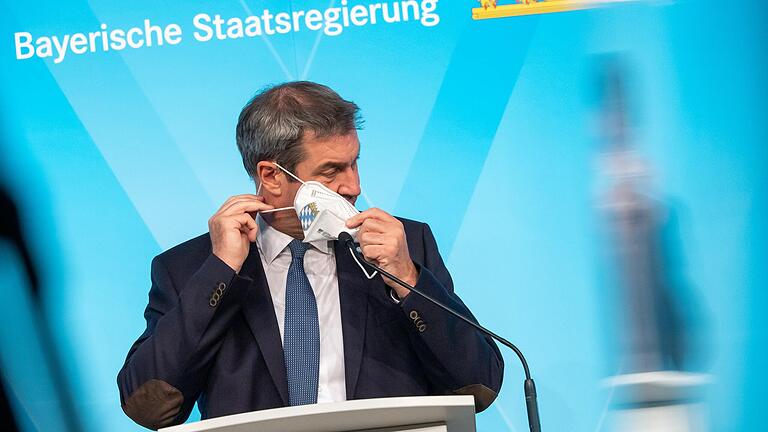 Verschärft aufgrund stark steigender Infektionszahlen erneut die Corona-Regeln für Bayern: Ministerpräsident Markus Söder (CSU) nach einer Kabinettssitzung in München.&nbsp;