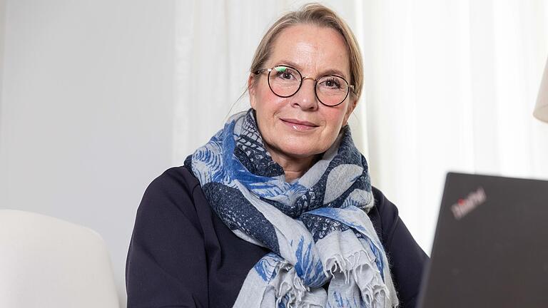 Sieht die Vorteile und die negativen Seiten der Minijobs: Barbara Brückner, Beauftragte für Chancengleichheit auf dem Arbeitsmarkt bei der Agentur für Arbeit in Würzburg. Sieht die Vorteile und die negativen Seiten der Minijobs: Barbara Brückner, Beauftragte für Chancengleichheit auf dem Arbeitsmarkt bei der Agentur für Arbeit in Würzburg.