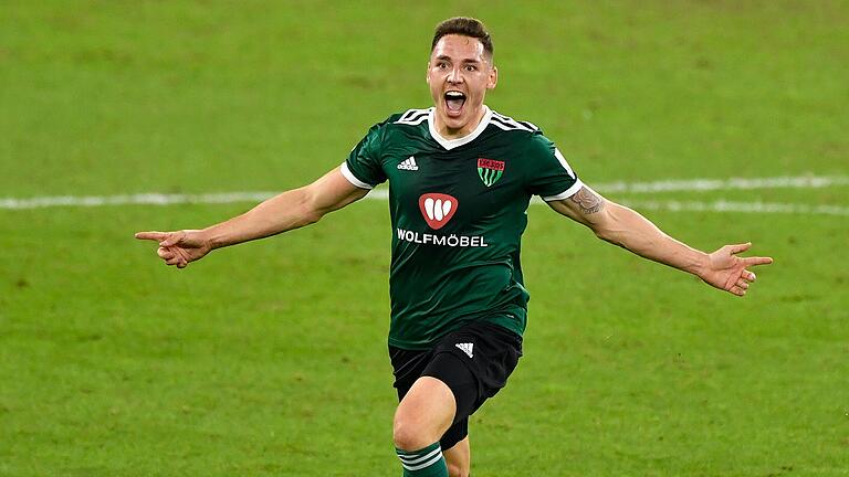 Ein unvergesslicher Moment: Martin Thomann erzielte im November 2020 den 1:0-Führungstreffer für den FC 05 Schweinfurt im mit 1:4 verlorenen Pokalspiel bei Schalke 04. Ein unvergesslicher Moment: Martin Thomann erzielte im November 2020 den 1:0-Führungstreffer für den FC 05 Schweinfurt im mit 1:4 verlorenen Pokalspiel bei Schalke 04.
