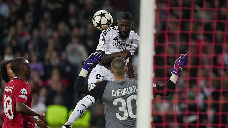 OSC Lille - Real Madrid       -  Nationalverteidiger Antonio Rüdiger konnte die Niederlage von Real Madrid nicht verhindern.