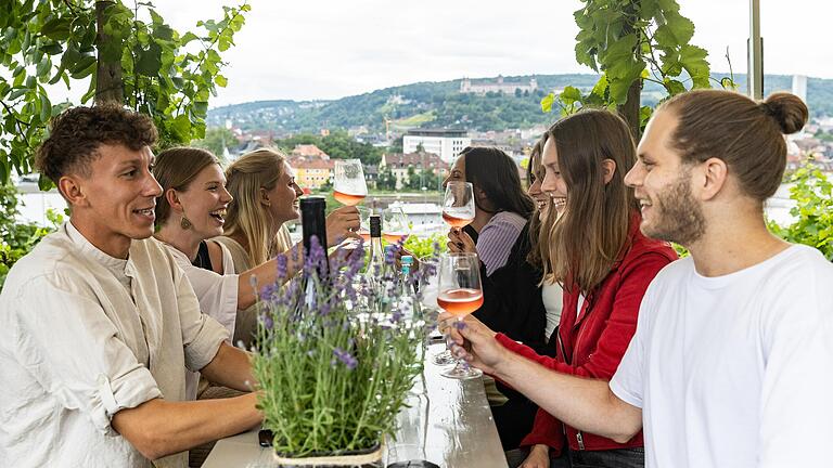 Die Wein am Stein Lounge wurde am Donnerstag eröffnet.