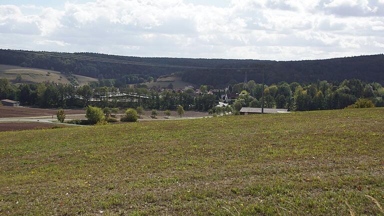 Könnte eine tektonische Störung hier vor Untersteinbach die Suche Rauhenebrachs nach neuen Trinkwasserquellen beenden? Der Gemeinderat beschäftigte sich in seiner September-Sitzung mit diesem Thema.