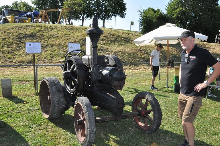 Eins der wohl ältesten Modell auf dem Bulldog-Treffen in Kleinsteinach. Eins der wohl ältesten Modell auf dem Bulldog-Treffen in Kleinsteinach.