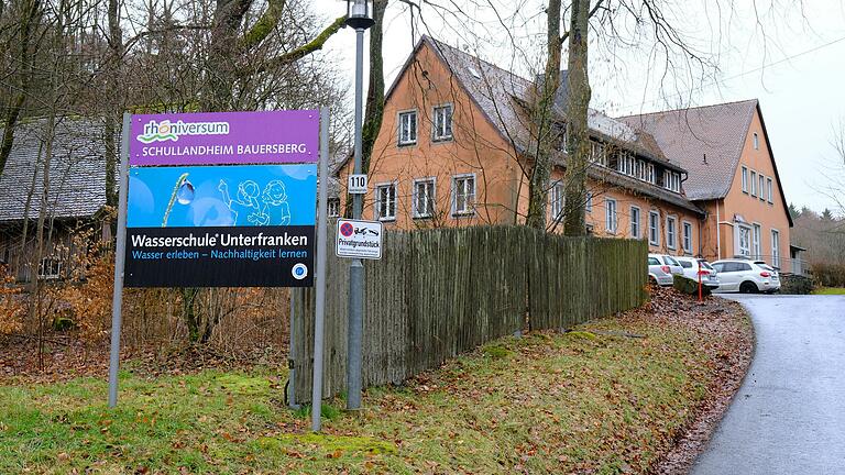 Das Schullandheim Bauersberg bei Bischofsheim ist Teil der Umweltbildung innerhalb des Rhöniversums. Ende 2023 schließt es, weil es an einem Käufer und Mitteln für die Sanierung fehlt (Archivbild).&nbsp;