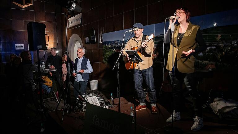 'Famos' wird die Kelterhalle mit der 'Musik ihrer Helden' füllen. Das Repertoire reicht von Blues und Soul über Pop bis zu dem ein oder anderen selbst komponierten Stück.