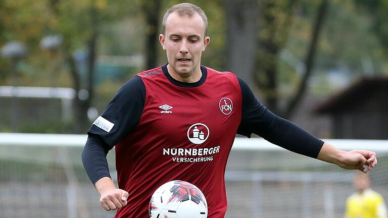 Er trägt in Zukunft das Kickers- und nicht mehr das Club-Trikot: Rothosen-Neuzugang Tobias Kraulich.