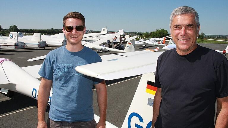 Talentförderung 2019 am Kitzinger Flugplatz: Herbert Sattler kümmert sich auch um den Nachwuchs. Foto (Archiv): Ralf Dieter