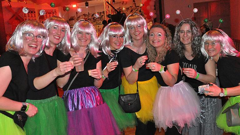 Am Altweiberfasching in Mellrichstadt steigt eine große Sause in der Oskar-Herbig-Halle. Am Altweiberfasching in Mellrichstadt steigt eine große Sause in der Oskar-Herbig-Halle.