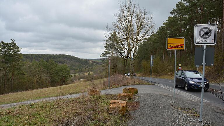 Der Stadtrat Bad Neustadt hat entschieden: Die Wohnanlage unweit des Rhön-Klinikum Campus in der Von-Guttenberg-Straße in Herschfeld wird gebaut.