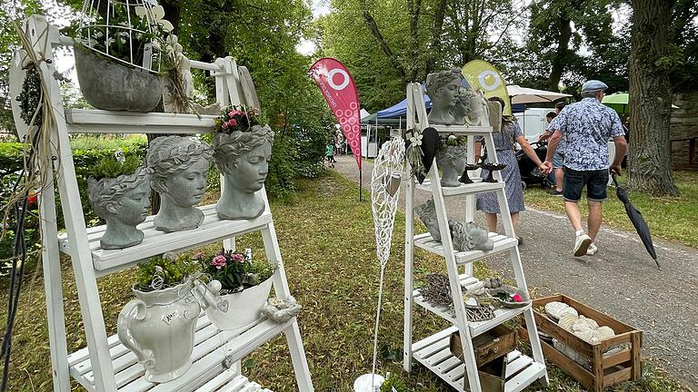 An der historischen Stadtmauer entlangschlendern und 'Kunst + Kulinarisches' entdecken, das ist bei gleichnamiger Veranstaltung am 29. Juni in Gerolzhofen möglich. An der historischen Stadtmauer entlangschlendern und 'Kunst + Kulinarisches' entdecken, das ist bei gleichnamiger Veranstaltung am 29. Juni in Gerolzhofen möglich.