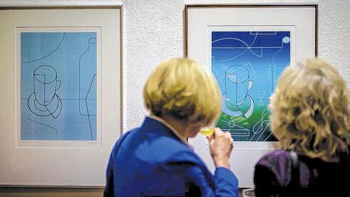 Jede Form ist exakt platziert: Blick in die Ausstellung.