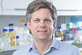 Prof. Lars Dölken leitet das Institut für Virologie und Immunbiologie an der Julius-Maximilians-Universität in Würzburg.