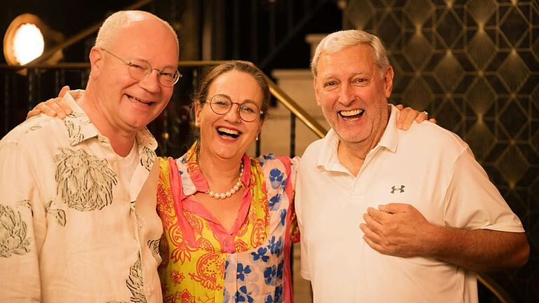 Rassau und Ottinger mit Silvia Kirchhof. Rassau und Ottinger mit Silvia Kirchhof.