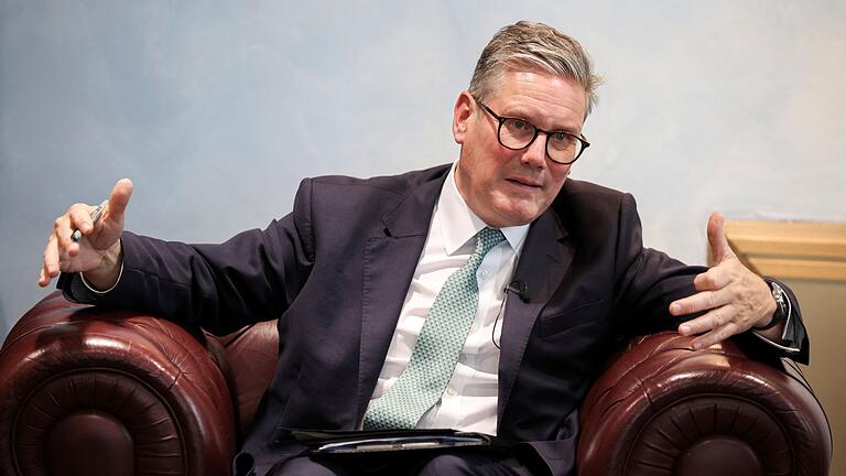 Britischer Premier Starmer in Italien - Der britische Premier hat eine Spende im Wert von 20.000 Pfund mit der Mittlere-Reife-Prüfung seines Sohnes gerechtfertigt. (Achivbild) Britischer Premier Starmer in Italien - Der britische Premier hat eine Spende im Wert von 20.000 Pfund mit der Mittlere-Reife-Prüfung seines Sohnes gerechtfertigt. (Achivbild)