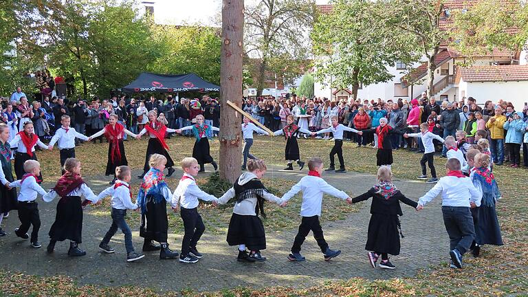 Drei Tage Kirmes in Unterweißenbrunn.
Die Kinderkirmes gehört in Unterweißenbrunn dazu. Das Foto ist vom vergangenen Jahr.