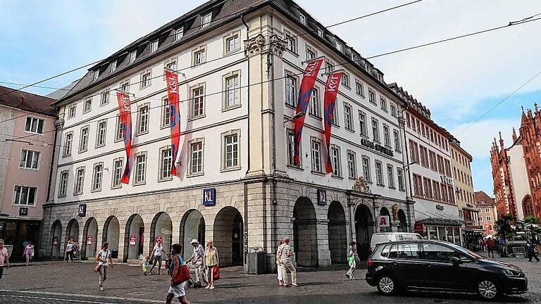 Verlässt nach 17 Jahren die Würzburger City: Das Modeunternehmen K & L Ruppert am Marktplatz.