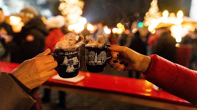 Heißer Glühwein wartet am Samstag in Bad Brückenau.