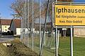 Wird auf dem Ortschild von Ipthausen bald der Vermerk 'Heilbad' zu lesen sein? Möglich wäre es, da der Ort bei den Heilquellen mit einbezogen ist.