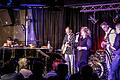 Omni Blues Band mit Bluessängerin Linda Schmelzer bei ihrem Auftritt mit Gastmusikern in der Schweinfurter Disharmonie.