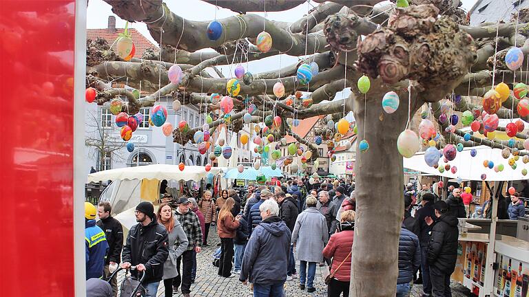 Trotz des eher durchwachsenen und kühlen Wetters war einiges geboten beim Frühlingsfest in Gerolzhofen.