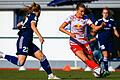 Medina Desic (rechts) ist seit dieser Saison für die Frauen-Mannschaft von RB Leipzig in der Zweiten Bundesliga am Ball.