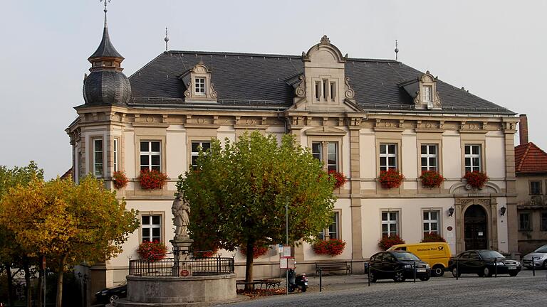 Im Eltmanner Rathaus bleibt auch künftig vieles beim Alten. Im Eltmanner Rathaus bleibt auch künftig vieles beim Alten.