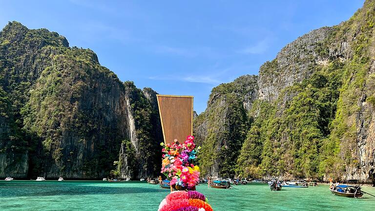 Tourismus in Thailand - Die Region von Phi Phi Island gilt als Urlaubsparadies. (Archivbild) Tourismus in Thailand - Die Region von Phi Phi Island gilt als Urlaubsparadies. (Archivbild)